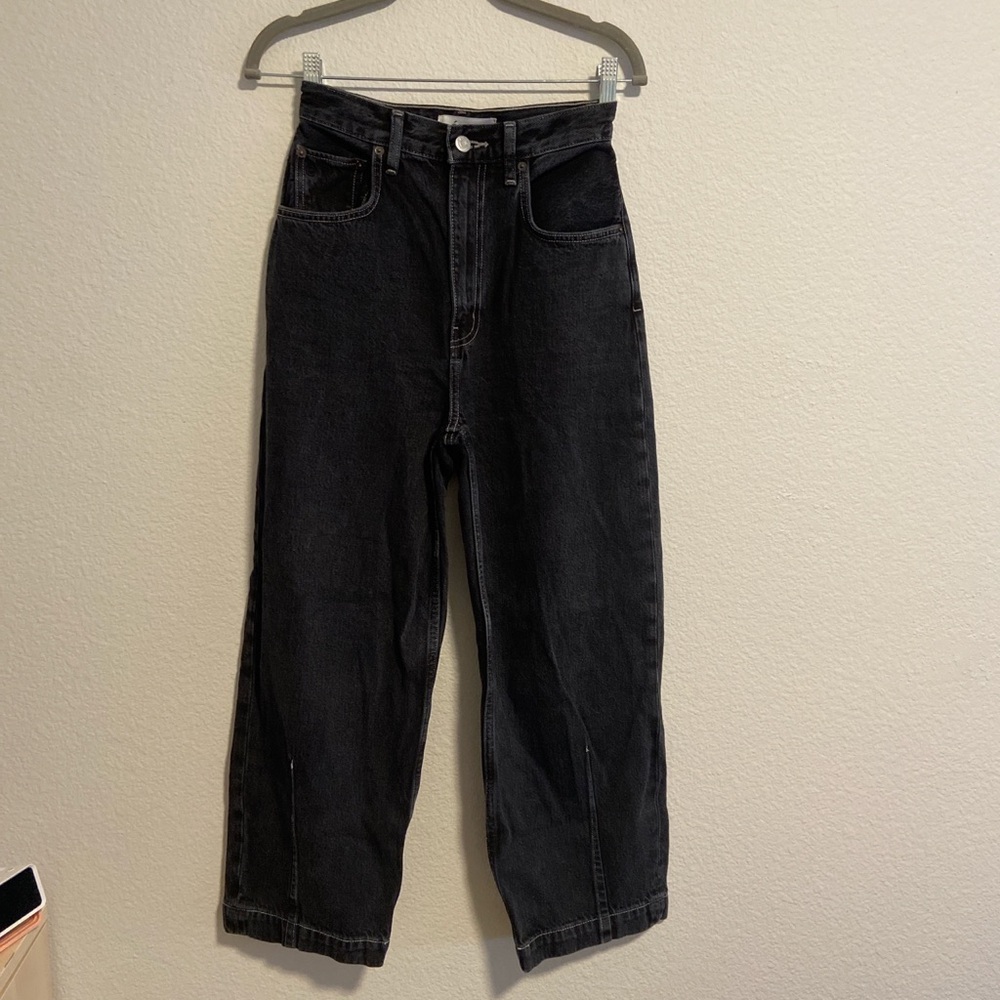 Ética high waisted black demin size 24